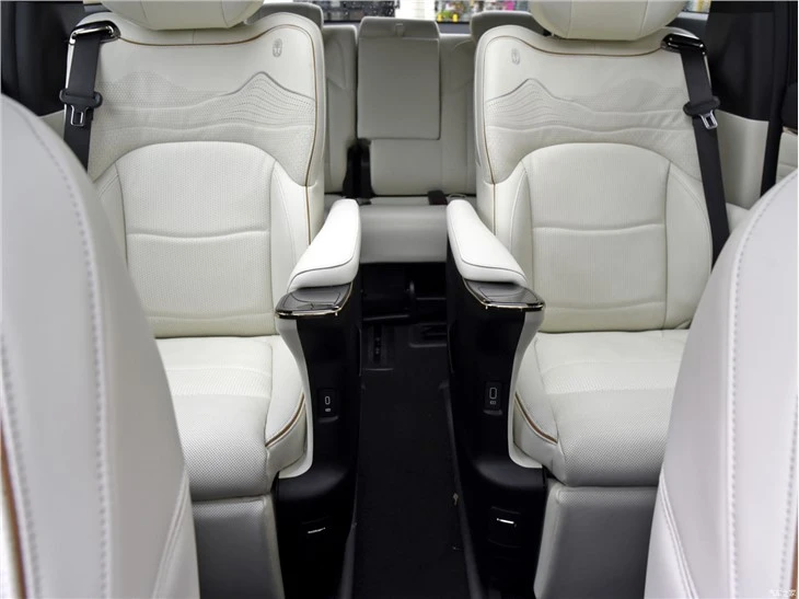 2023 New GAC Trumpchi M8 MPV PHEV