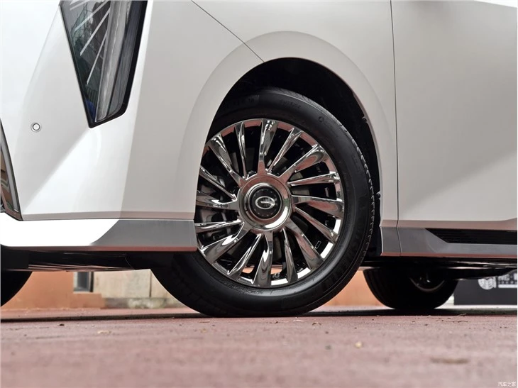 2023 New GAC Trumpchi M8 MPV PHEV