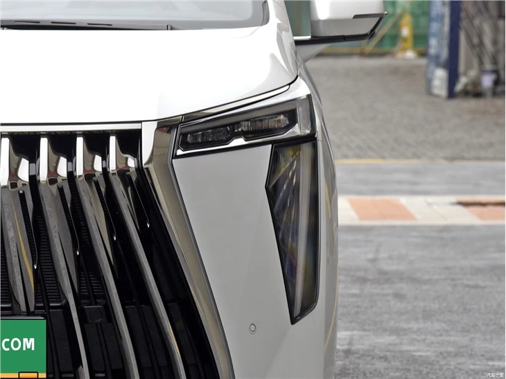 2023 New GAC Trumpchi M8 MPV PHEV