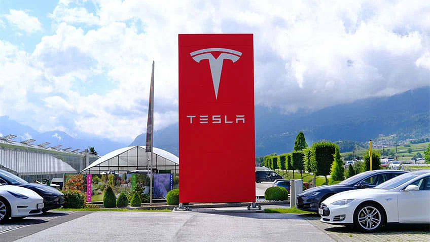 Tesla planlegger å lansere FSD i Kina