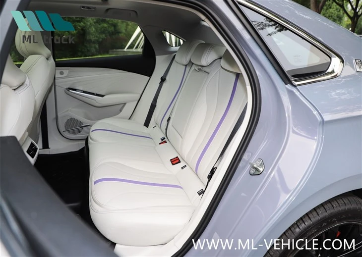 2024 NEW Geely XingRui L HEV Sedan