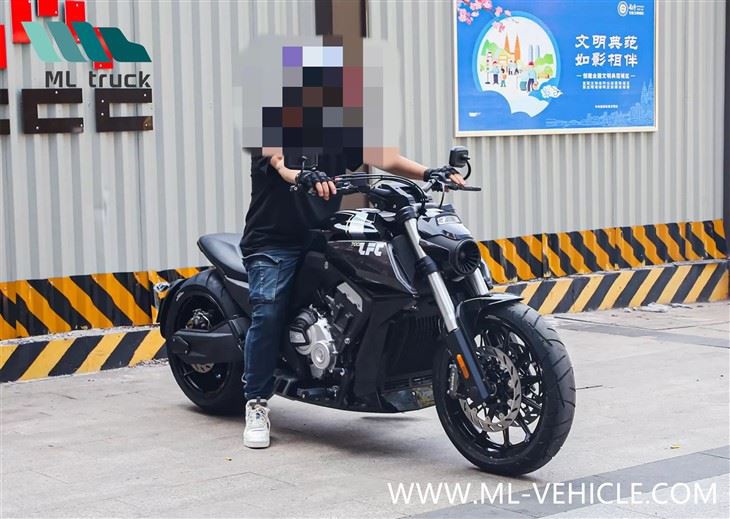 Benda LFC 700 Motorcycle