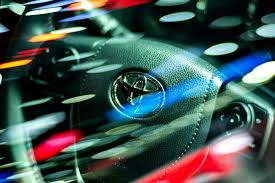 Toyotas globale produksjon og salg faller i april på grunn av svak ytelse i K...